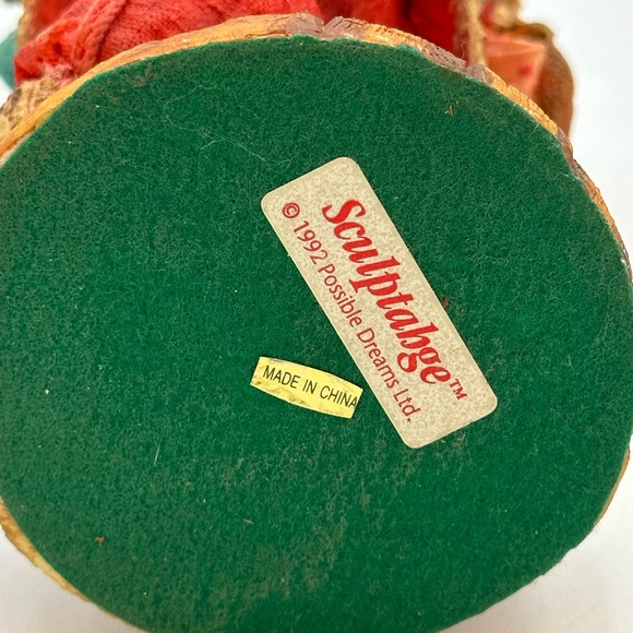 Dept. 56 In The Spirit Santa Christmas Sculpture Santa Carrying Gifts - Picture 12 of 16